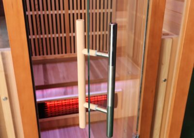 2p Cedar Wise Sauna front glass door