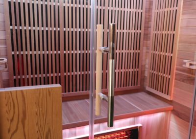 3-p Wise Cedar Sauna Glass front